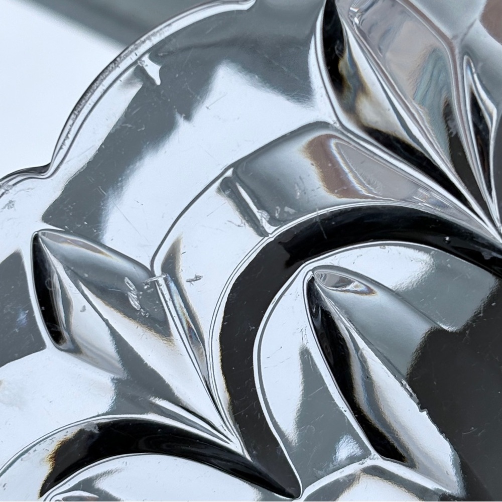 Depression Era Aqua Pressed Faceted Glass Bowl Scalloped Edge & Starburst Base - Picture 8 of 11